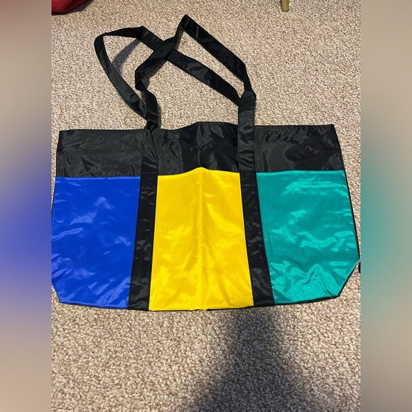 2/$10
New Black Tote blue yellow green front pockets  beach bag  summer bag - Picture 2 of 10